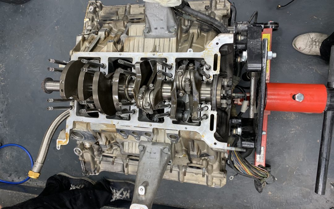 Réfection de moteur d’une Maserati 4200